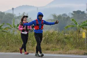 BIB: 2803, 
                            <button type="button" onclick="openModal(6877589)" class="btn btn-primary btn-sm float-right btn-popup" data-toggle="modal" data-target=".modal-high-quality">
                        <i class="fas fa-shopping-cart"></i> Add to Cart
                    </button>
                                            <button type="button" onclick="isThisMe(6877589, true)" class="btn btn-success btn-sm float-right btn-popup btn-isme hidden" data-toggle="tooltip" data-placement="bottom" title="นี่คือรูปของคุณใช่ไหม คลิกที่นี่เพื่อเอาเข้าอัลบั้ม">
                        <i class="fas fa-plus"></i> Add to album
                    </button>
                    <button type="button" onclick="isThisMe(6877589, false)" class="btn btn-warning btn-sm float-right btn-popup btn-isnotme hidden">
                        <i class="fas fa-ban"></i> Remove from album
                    </button>